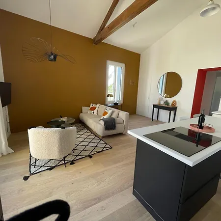 Standing Mas En Pierre Traditionnel Apartamento *